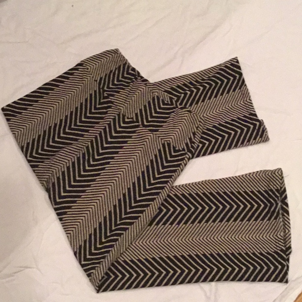 L/XL Black & Tan Chevron Palazzo Pants